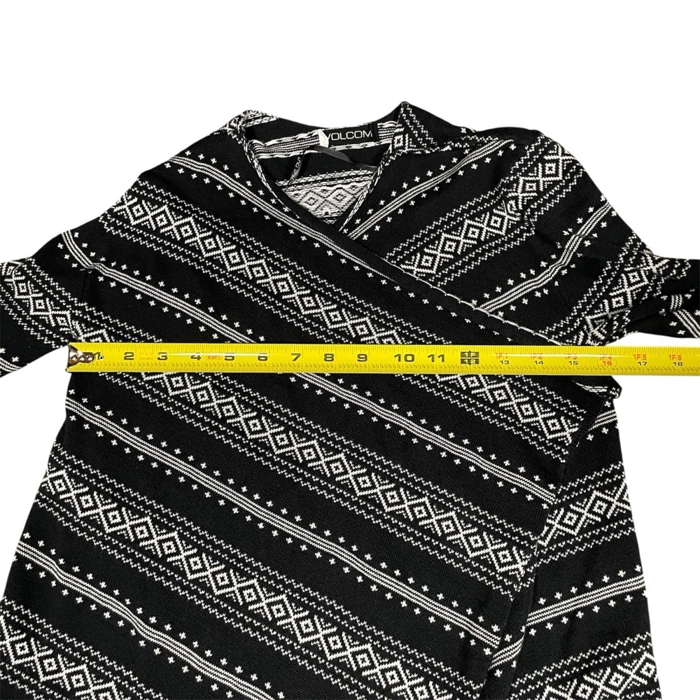 Volcom Black and White Patterned Cardigan, XS/S - Picture 8 of 8